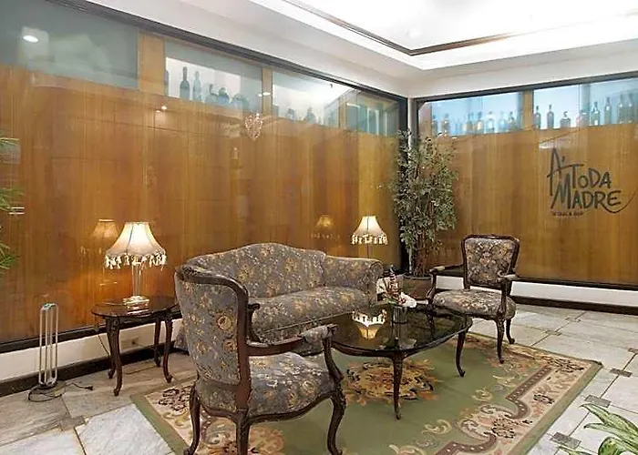 Sunette Tower Makati فندق