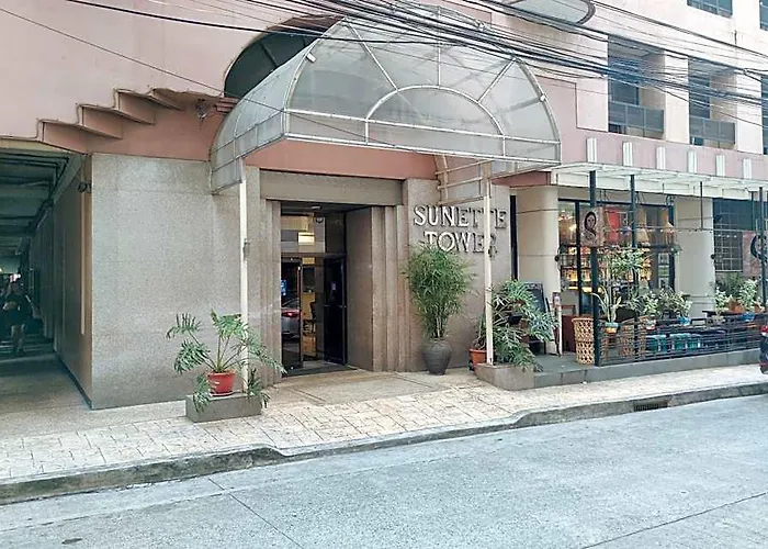 Sunette Tower Makati فندق
